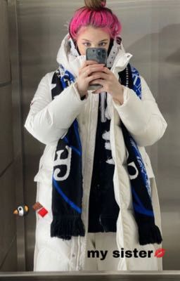 моя сестра стримерша..