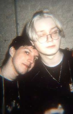 страдания. / мазейк / стекло.