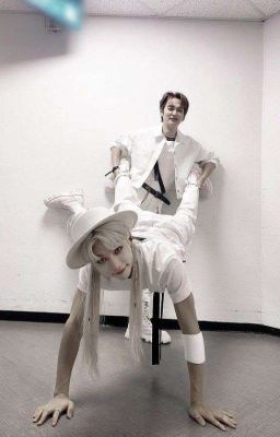 нас связали танцы)) 