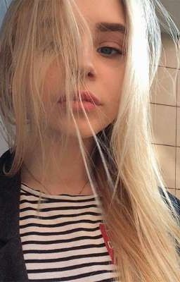 - Маленькая,а я тебя не отпущу никуда....