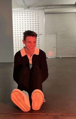 хватит себя так вести, паршивый ублюдок!!!