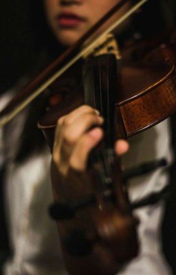 Девочка со скрипкой. (Временно заморожен)