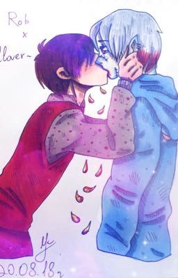 Лепестки жёлтой лилии