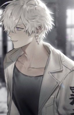 Ты вроде хищный,но со мной ласковый и нежный.