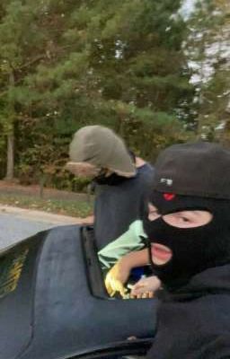 Сводный брат|~История повторяется..~/Payton Moormeier/