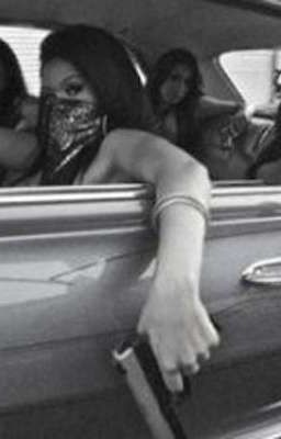 Из киллерши в певицу