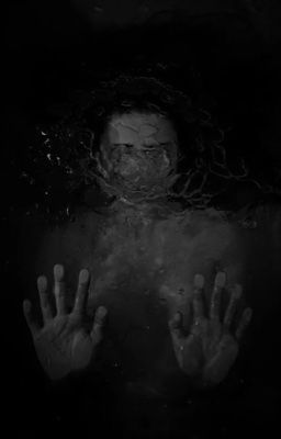 Тот, кто смеётся в темноте