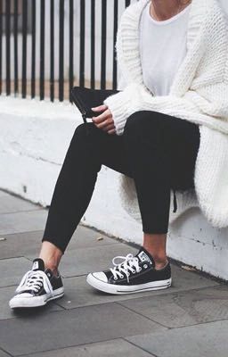 Девочка которая хотела убежать от проблем, боли и разочарования