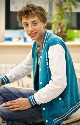 Фанфик про Нильса Веркоохена " Мажор и простушка"