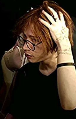 Почему тебе больно смотреть на меня?!