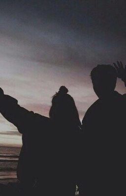 Чокнутая. Придурок. 