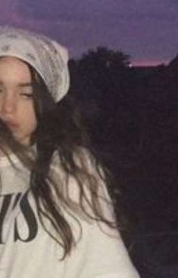 Малышка ревнует 