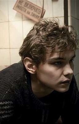 Слышь Суворова а не много ти себе позволяешь?