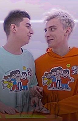 С тобой я хочу быть постоянно.. 