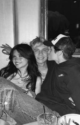 твоя любовь и враг