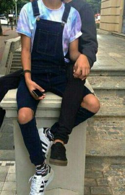 Может останешься...