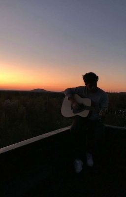 Парень из музыкального кружка