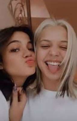 Амелия и уродец!