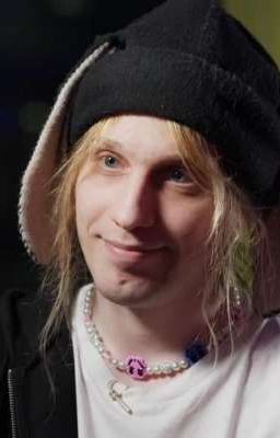 (ЗАВЕРШЕНО)чуть больше чем друг...