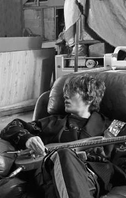 Малышка полюбила дилера