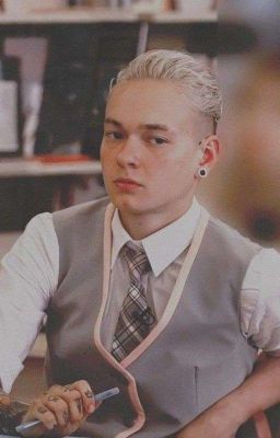 ты мне больше чем подруга...