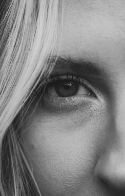 Глазами полными печали