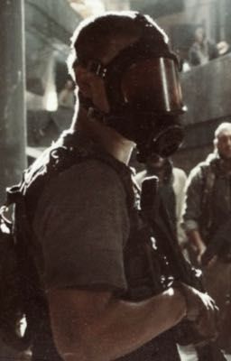 Искра среди развалин