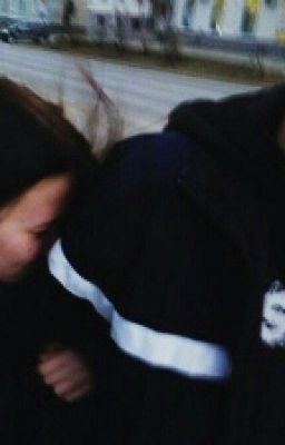 Девочка по имени "Элли".