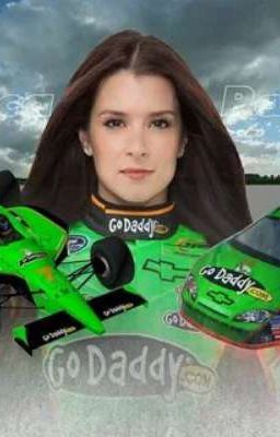 DRAG RACING  или гонщица NASCAR. Адская жизнь.