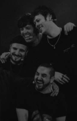 Эта грёбаная школа свела нас в месте||Артон