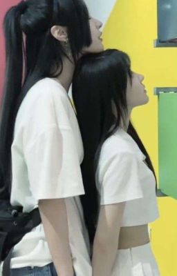 одна студентка и две преподши 