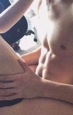 она такая маленькая 