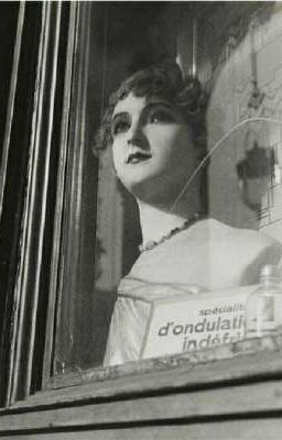 В Темном Переулке 