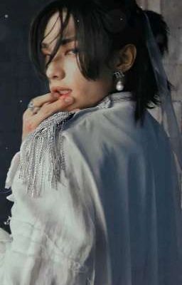 I'm sorry, but I'm not human..(Хёнджин)