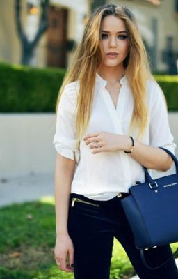 Название по умолчанию - Напишите собственное название истории