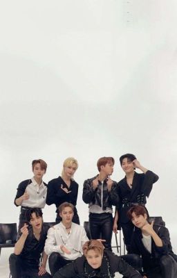 Моя жизнь перевернулась когда я встретил тебя) (Хëнликсы)