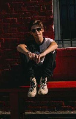 Малышка прости меня...