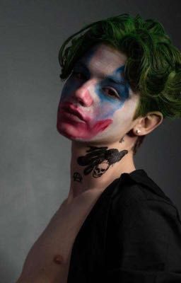 что же он скрывает? 