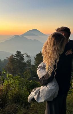 Дружба и любовь в стенах института.