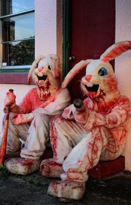 Он для нее-все, Она для него-проект. 