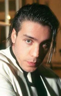 сводный брат-враг.