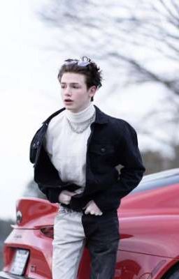 Старший брат Пейтон