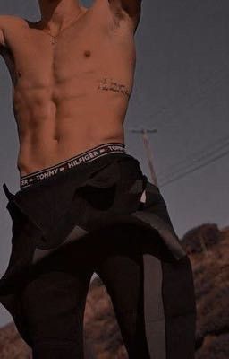 Этот ЧЁРТОВ вампир..