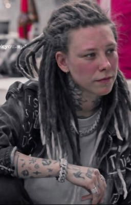 Сводная сестра ( Крис Штрефонд)