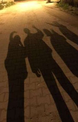 На грани... настоящей семьи...