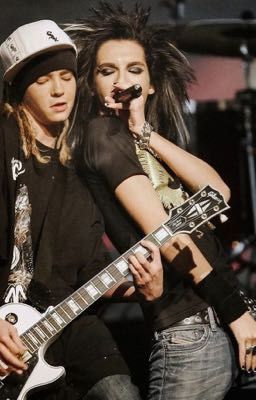 мы не родственники, мы что то большее...