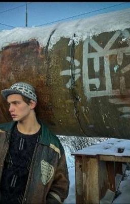 под твоим окном... 