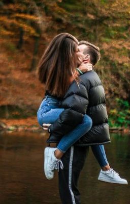 Мой сводный брат  невыносимо красив.