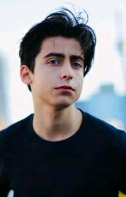 Друг или Враг??? Эйдан Галагхер кто ты?