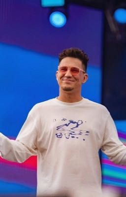 «Я тебя люблю,а ты не видишь»